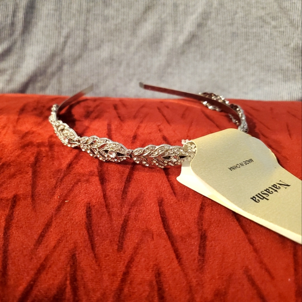 NWT Natasha rhinestone headpiece
